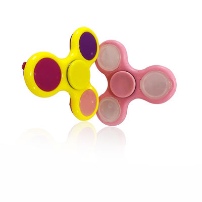 Stylish Bentuk Plastik Lip Balm Tabung 12.7 * 69mm Disesuaikan