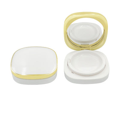 Kasus bubuk kompak yang dapat diisi ulang untuk penutup ringan hingga menengah dengan Dewy Finish